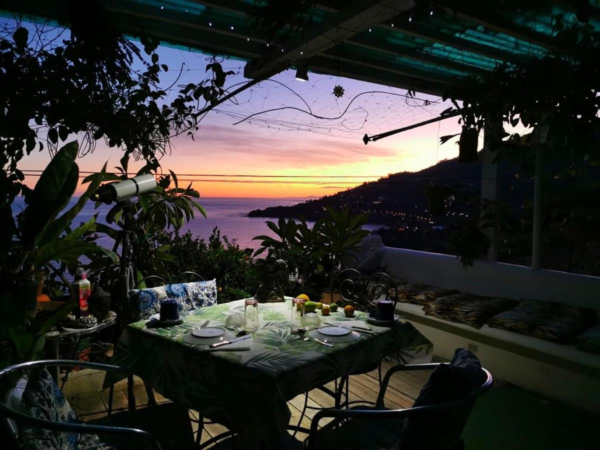 Romantic Casa Lorenzina Affittacamere Ventimiglia Exterior photo